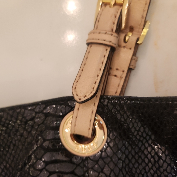 Michael Kors black Jet set tote - Picture 7 of 16